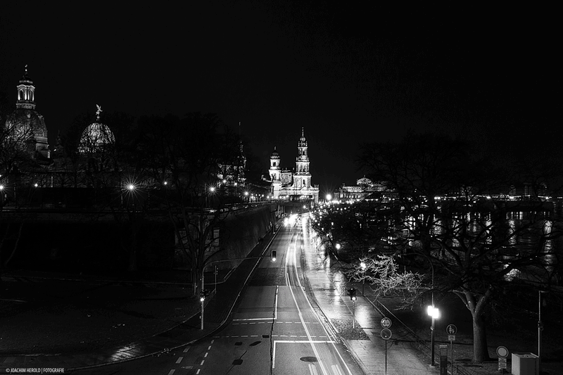 Dresden bei Nacht in SW